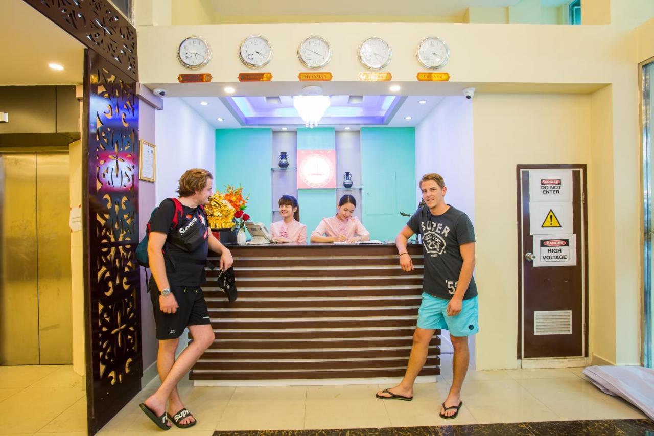 Golden Gate China Town Hotel Янгон Экстерьер фото