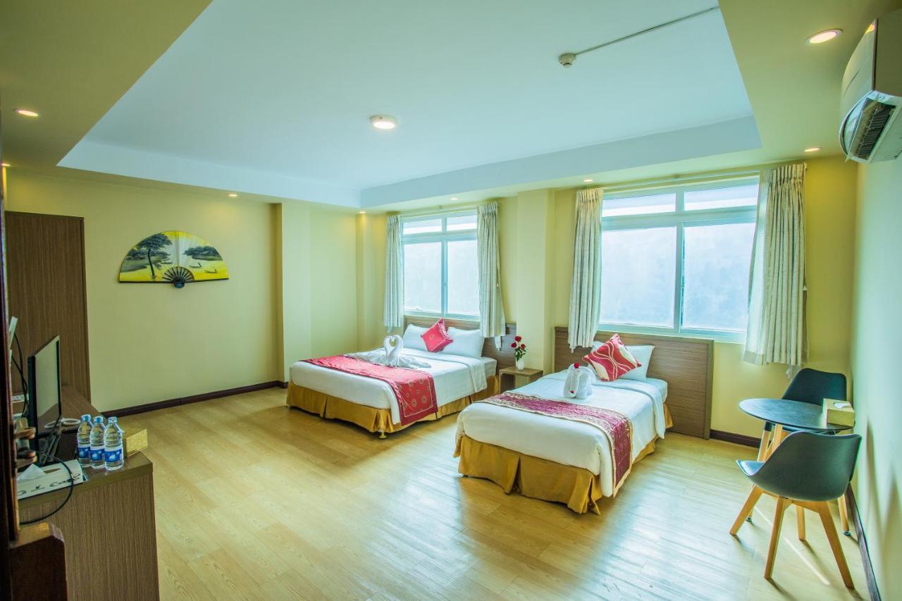 Golden Gate China Town Hotel Янгон Экстерьер фото