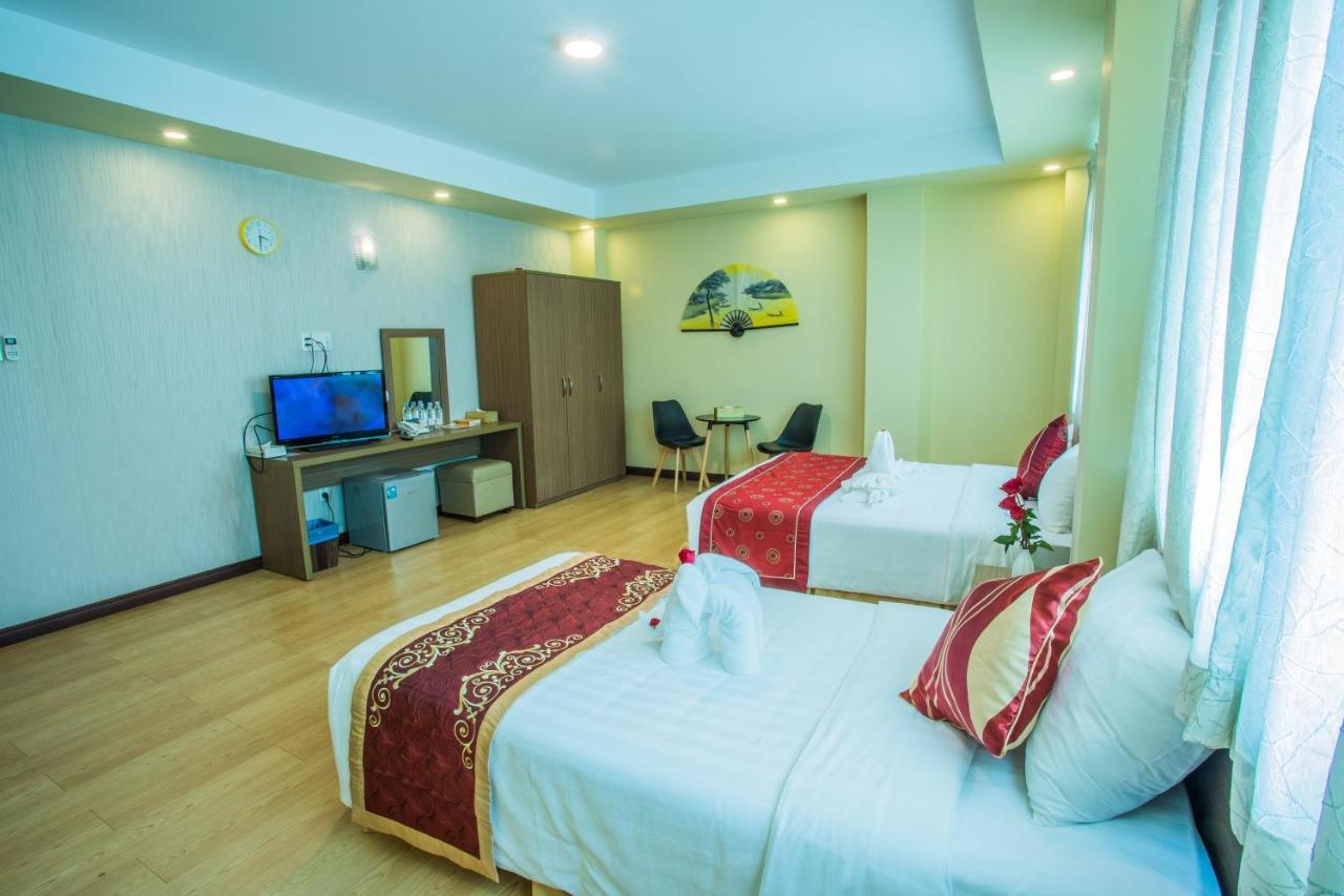 Golden Gate China Town Hotel Янгон Экстерьер фото